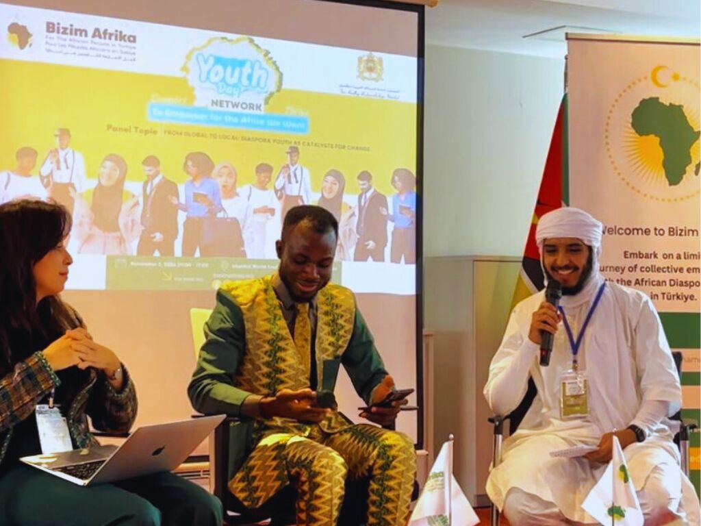 1818318459295602 1818318459295602