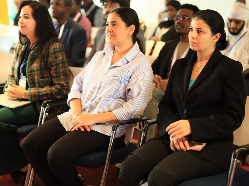 1818318459452847 1818318459452847