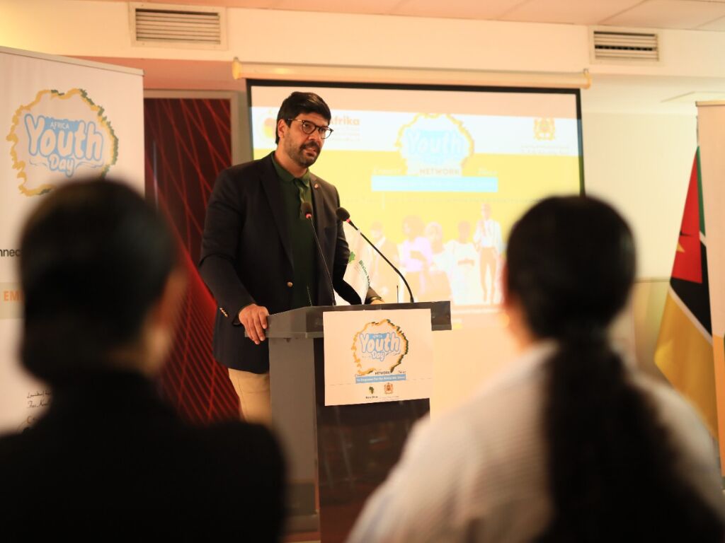 1818318459664497 1818318459664497